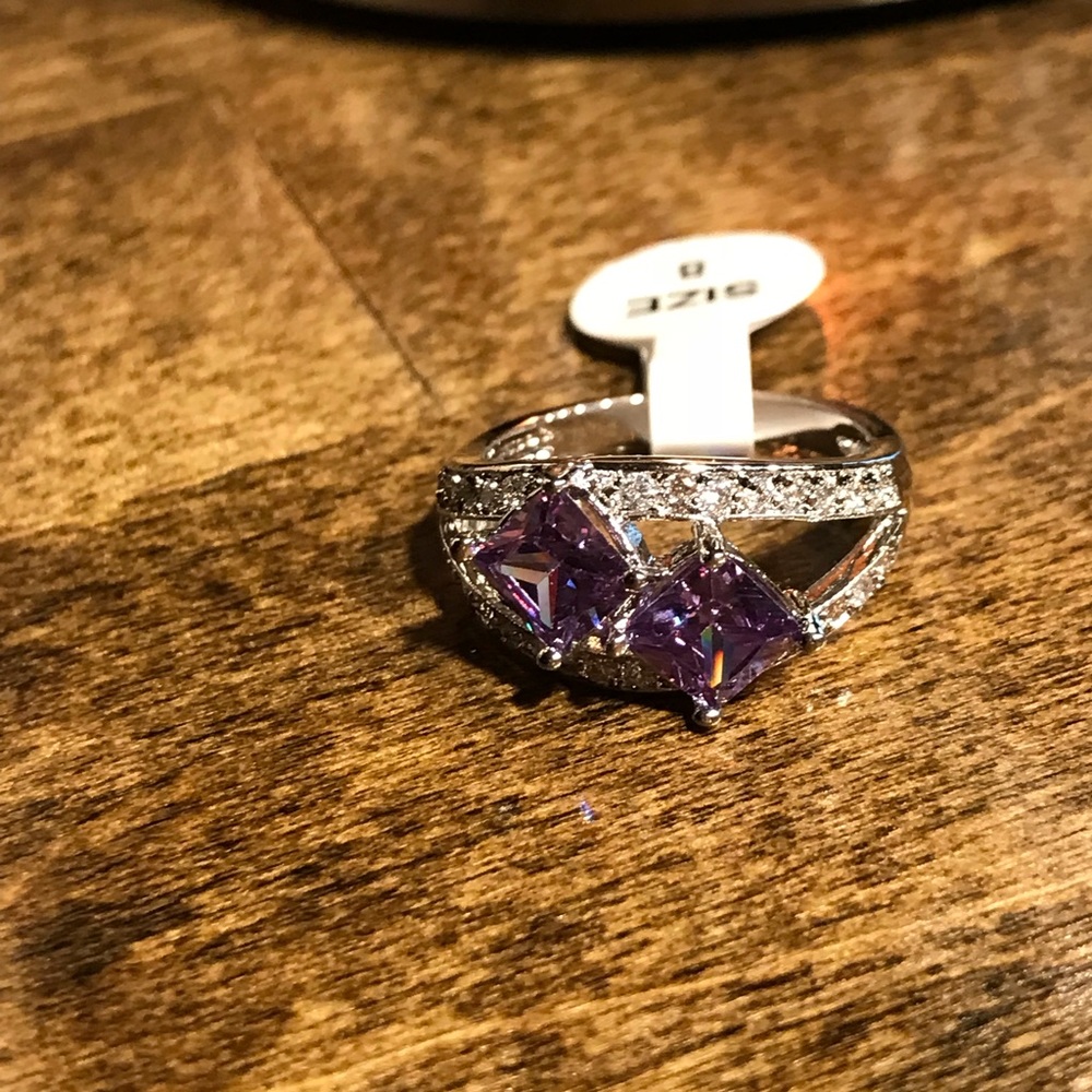 Amethyst stone ring